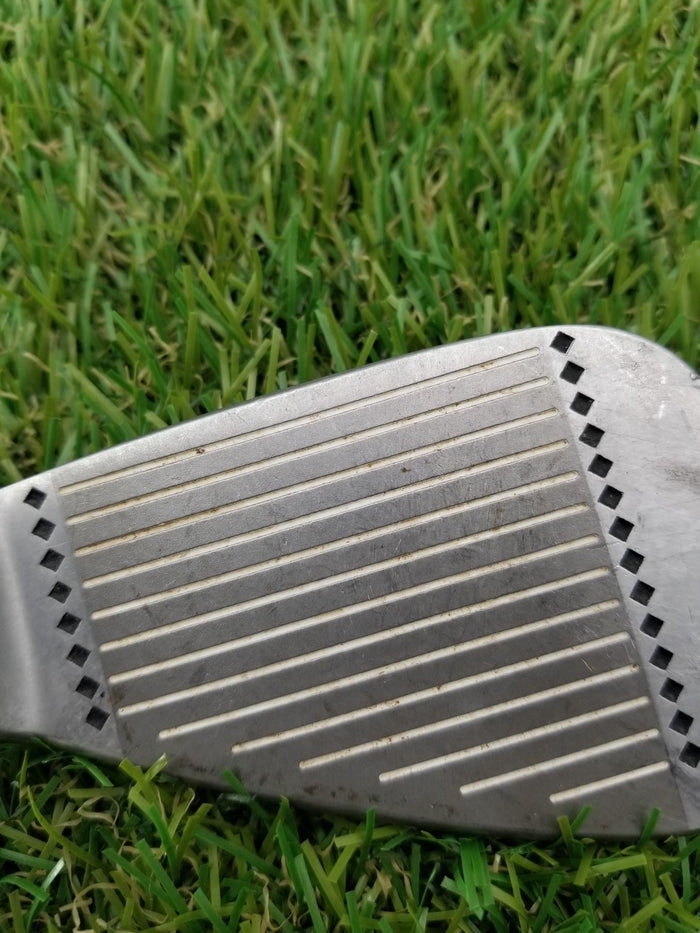 1991 CLEVELAND 588P SQUARE GROOVE PITCHING WEDGE STIFF TT DYN GOLD S400 FAIR