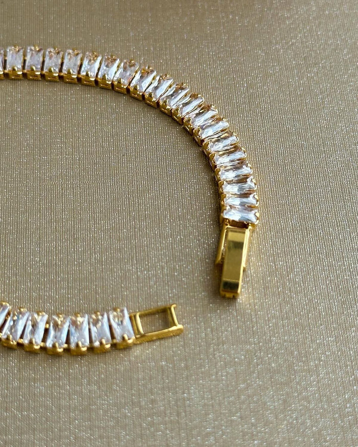 bracelet model 164