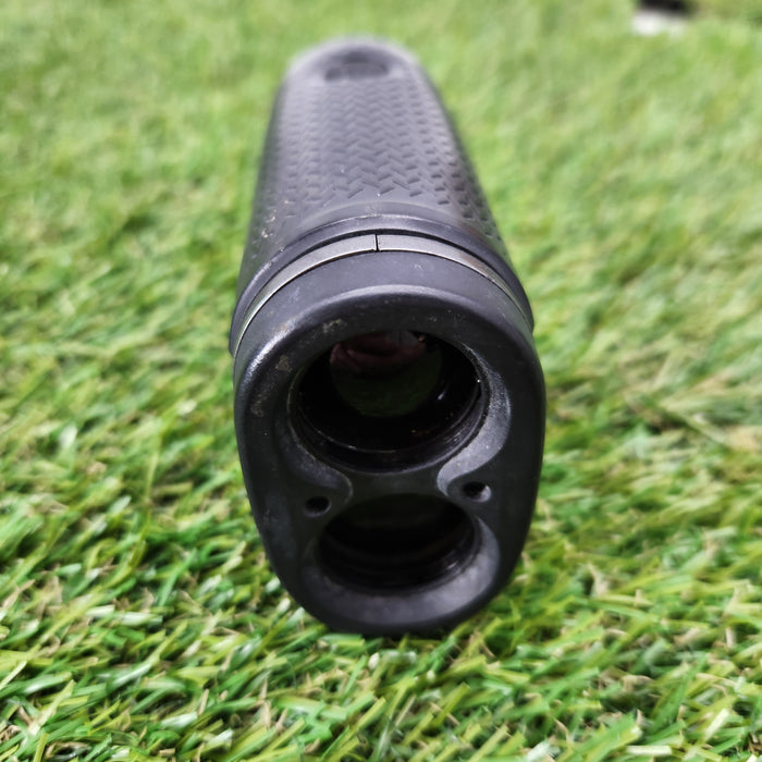 BUSHNELL LASER RANGEFINDER +CASE GOOD