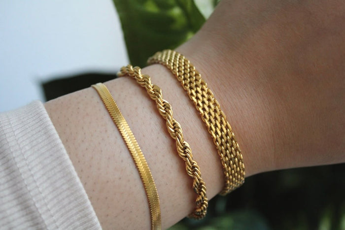 Full set ( 3 ) bracelet number 100