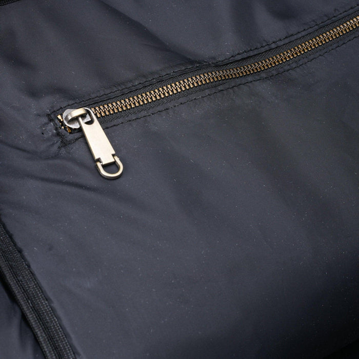 backpack close front inside