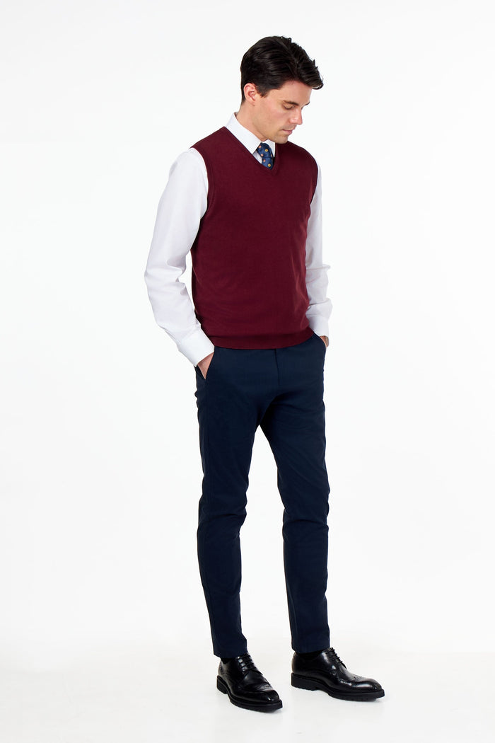 KNITTED COTTON MAROON SLEEVELESS JUMPER V-NECK VEST
