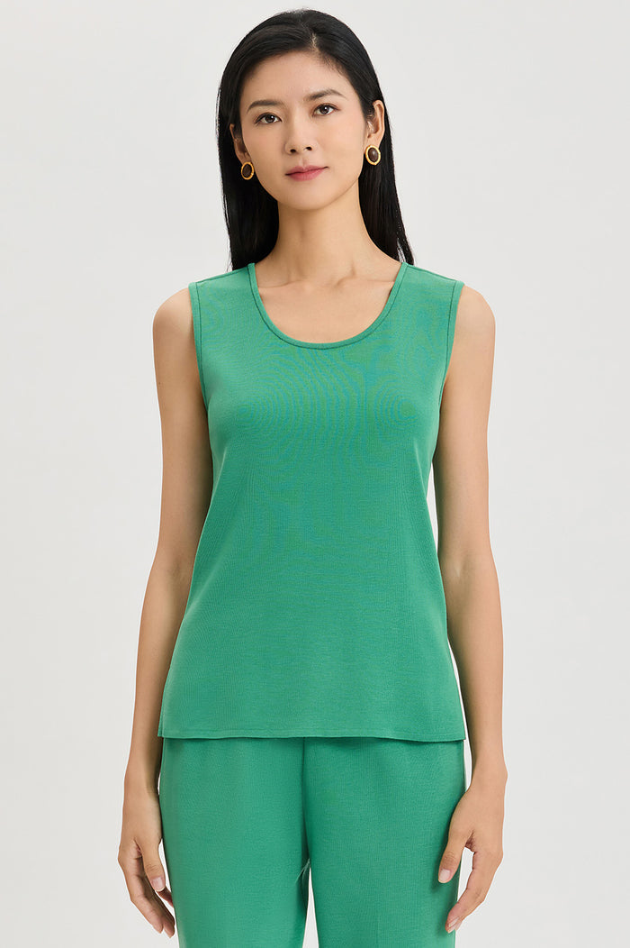 Mid-Length Scoop Neck Knit Tank, Kelly Green, Kelly Green | Ming Wang
