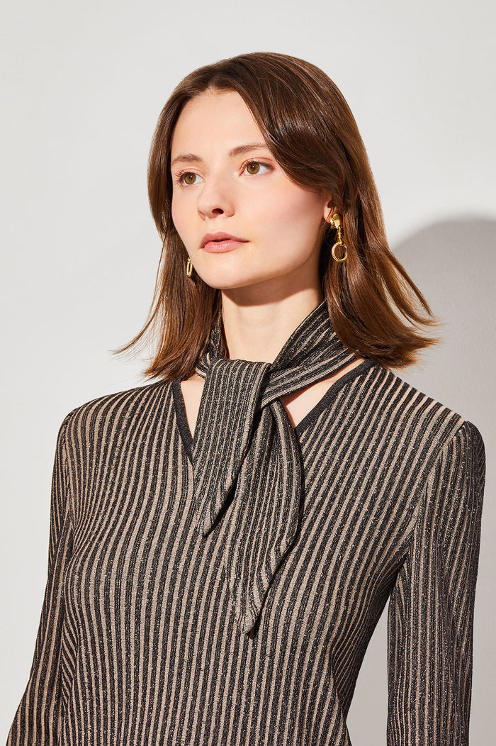 Mixed Texture Gold Circle Dangle Earrings | Ming Wang