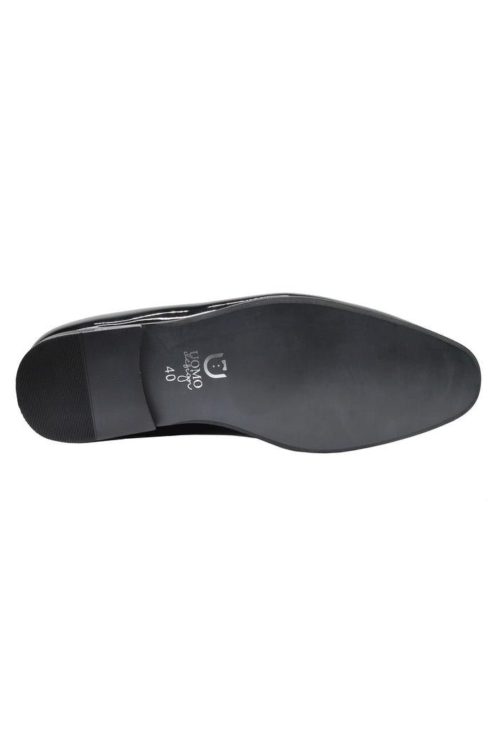 PATENT LOAFERS WITH BOW TIE