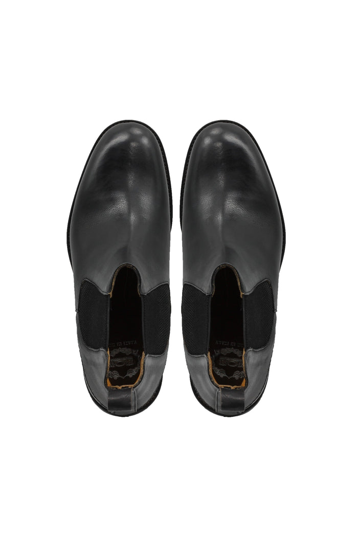POLISHED BLACK ITALIAN LEATHER CHELSEA BOOTS