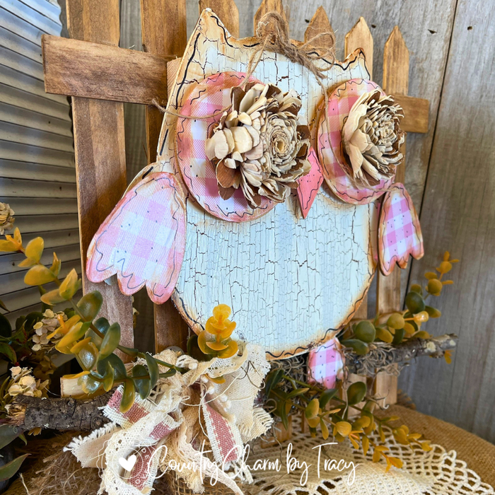Rustic Wooden Owl Picket Shelf Leaner