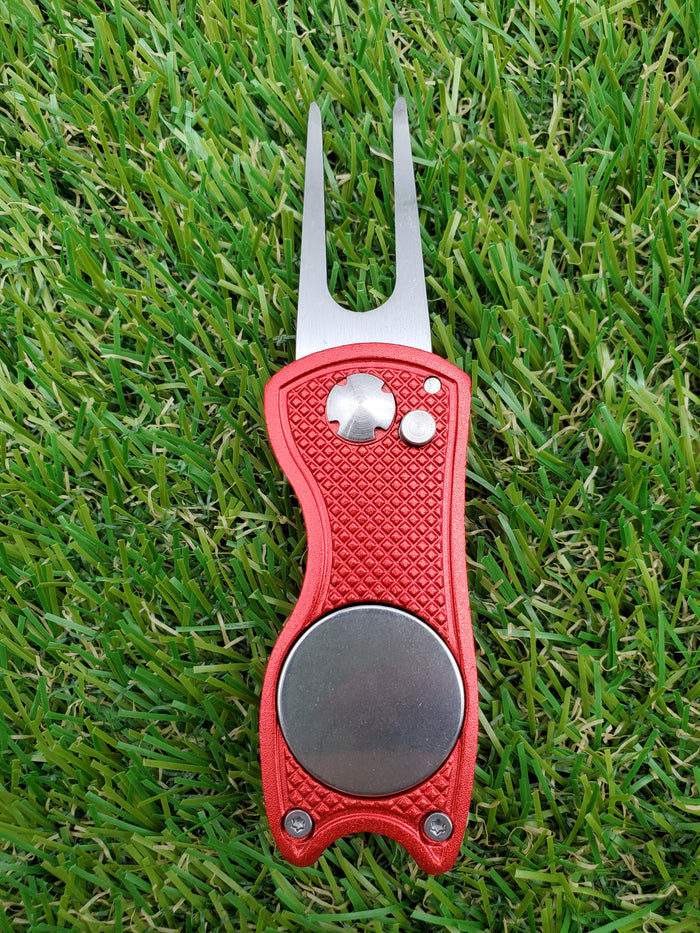 SWITCHBLADE DIVOT TOOL AND BALL MARKER