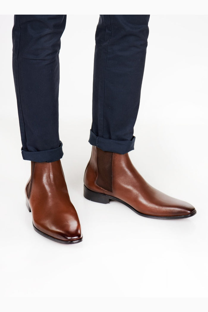 TAN CALF LEATHER CHELSEA BOOTS