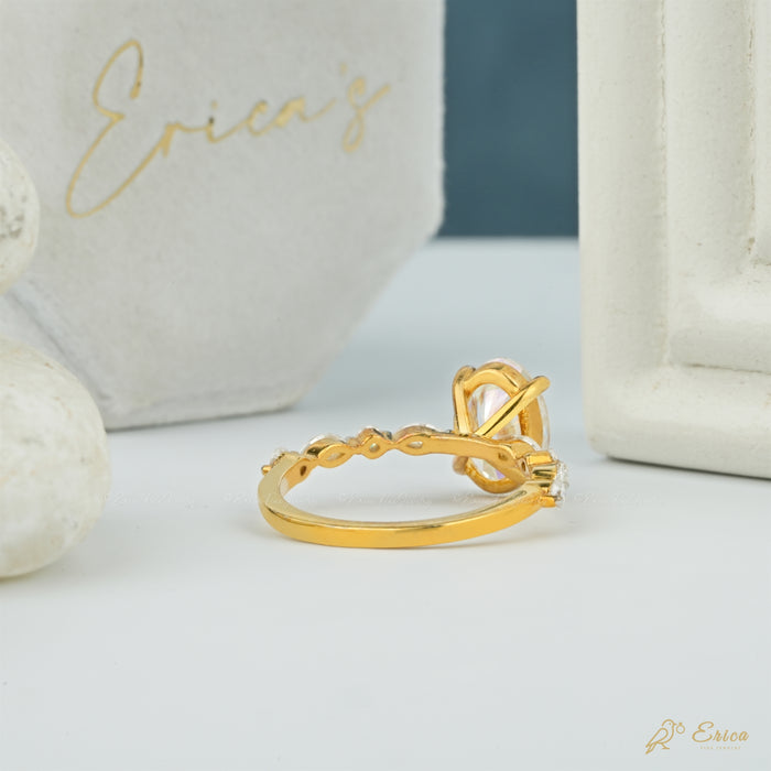 The Capri - Oval Shared Prong Lab Grown Diamond Ring