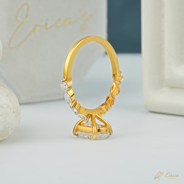 The Capri - Oval Shared Prong Lab Grown Diamond Ring