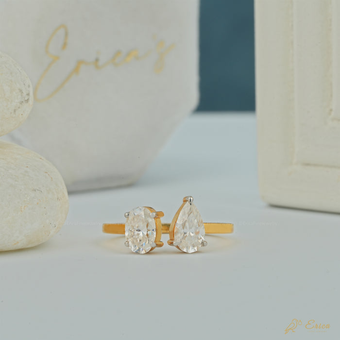 The Duet - Oval & Pear Lab Grown Diamond Toi et Moi Ring