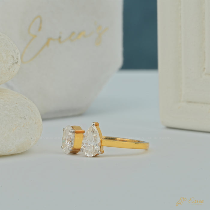 The Duet - Oval & Pear Lab Grown Diamond Toi et Moi Ring