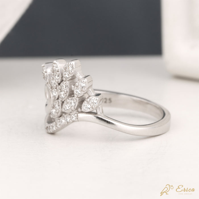 The Elysian - Marquise Illusion Leaf Lab Grown Diamond Cluster & Wave Ring