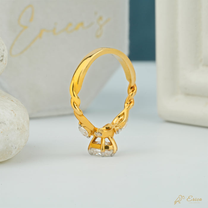 The Enchanted - Oval Vine Lab Grown Diamond Ring