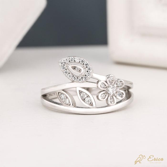 The Garden - Flower & Leaf Lab Grown Diamond Botanical Ring