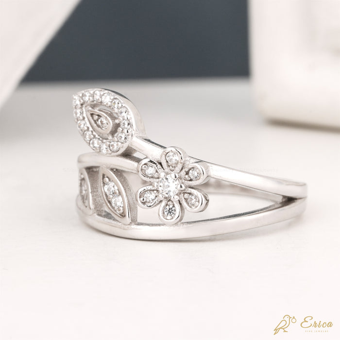 The Garden - Flower & Leaf Lab Grown Diamond Botanical Ring