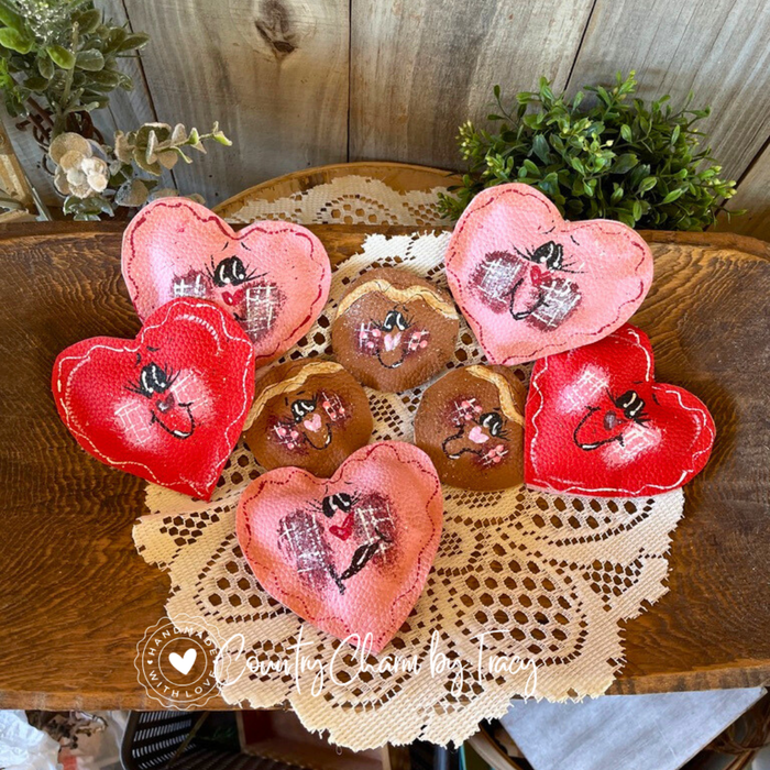 Valentine Bowl Filler Set – Hearts & Gingerbread (Set of 7)